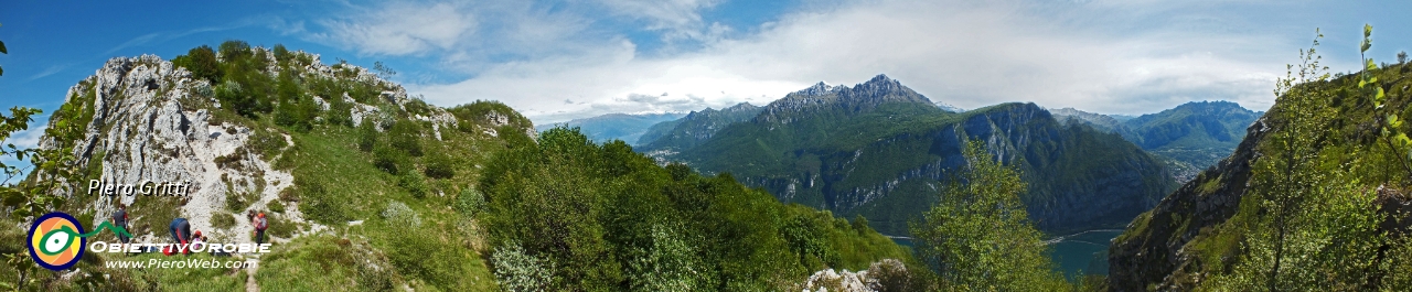 27 Panoramica dalla Bocchetta di Sambrosera.jpg